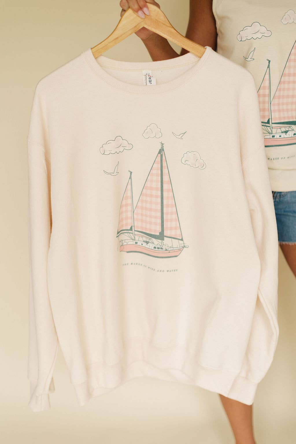 Winds & Waves Sailboat Sweatshirt (REG)