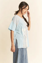 Bow Trim Color Block Top in Blue (REG)