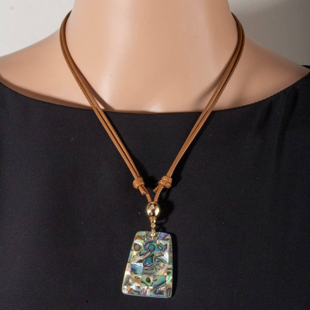 Shell Grid Rectangle Cord Necklace