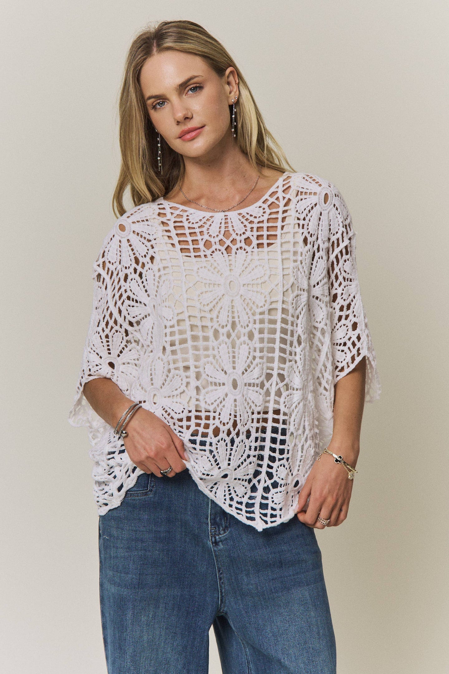White Daisy Crochet Top (REG)