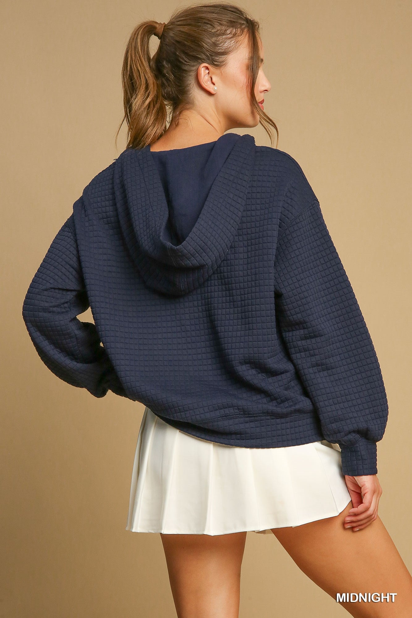 Frayed Henley Hoodie Top in Midnight (REG)