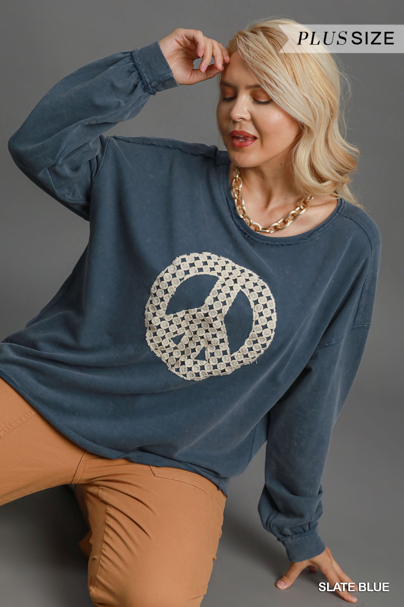 Lace Peace Patch Top in Denim Blue (PLUS)