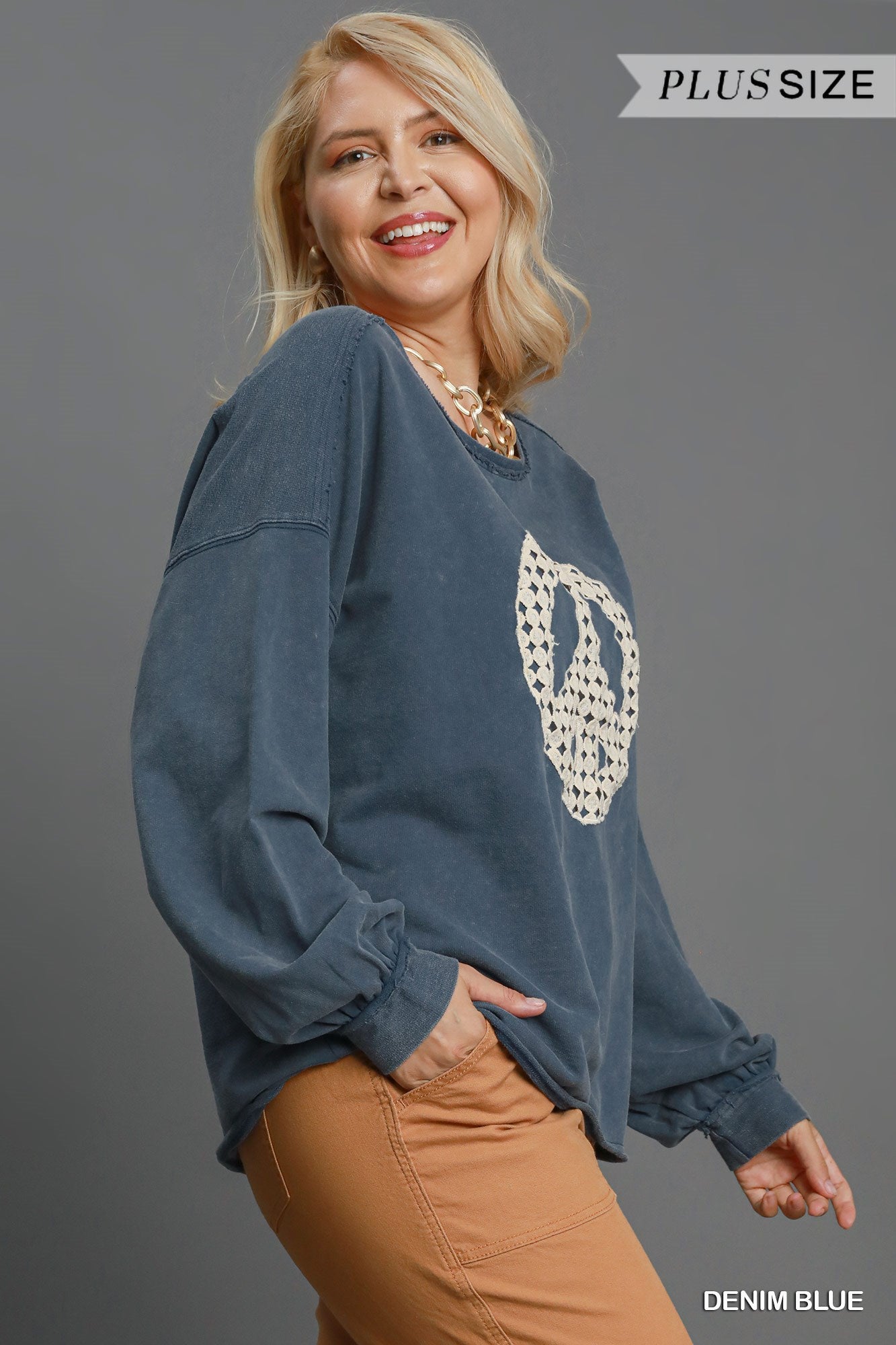 Lace Peace Patch Top in Denim Blue (PLUS)