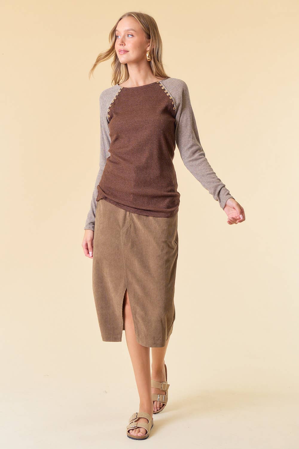 Button Detailed Knit Top (REG)