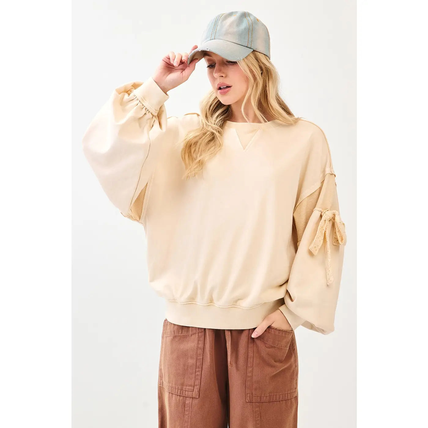 Bow Sleeve Sweatshirt in Butter (REG)