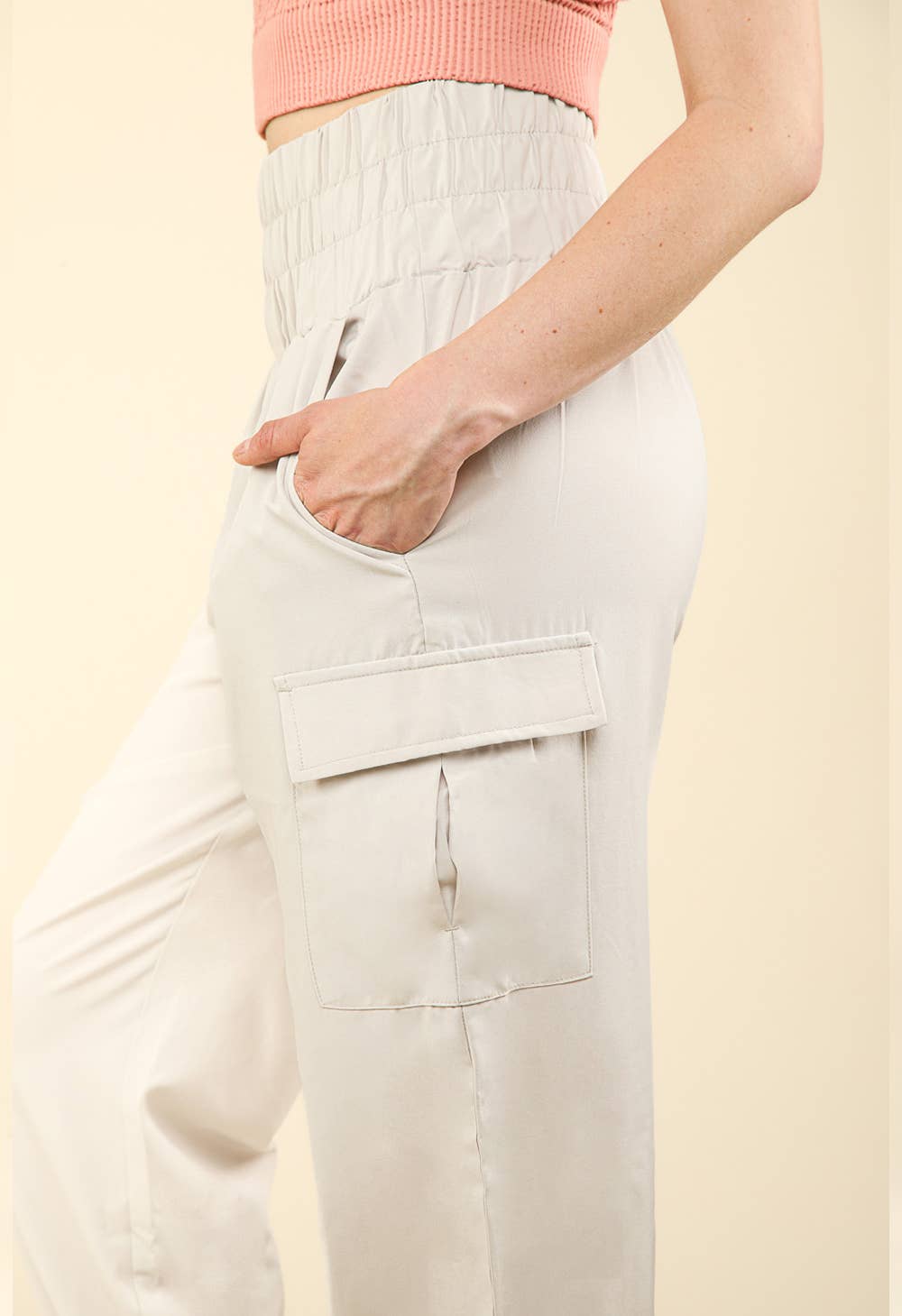 Active Cargo Joggers in Coconut Milk (REG)