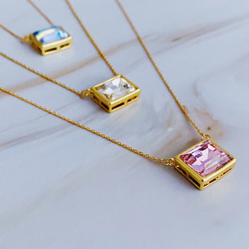 18K Sweet Square Necklace