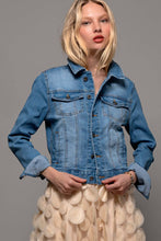 Classic Denim Trucker Jacket (REG)