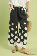 Hexagon Scallop Pants in Black (REG)