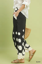 Hexagon Scallop Pants in Black (REG)