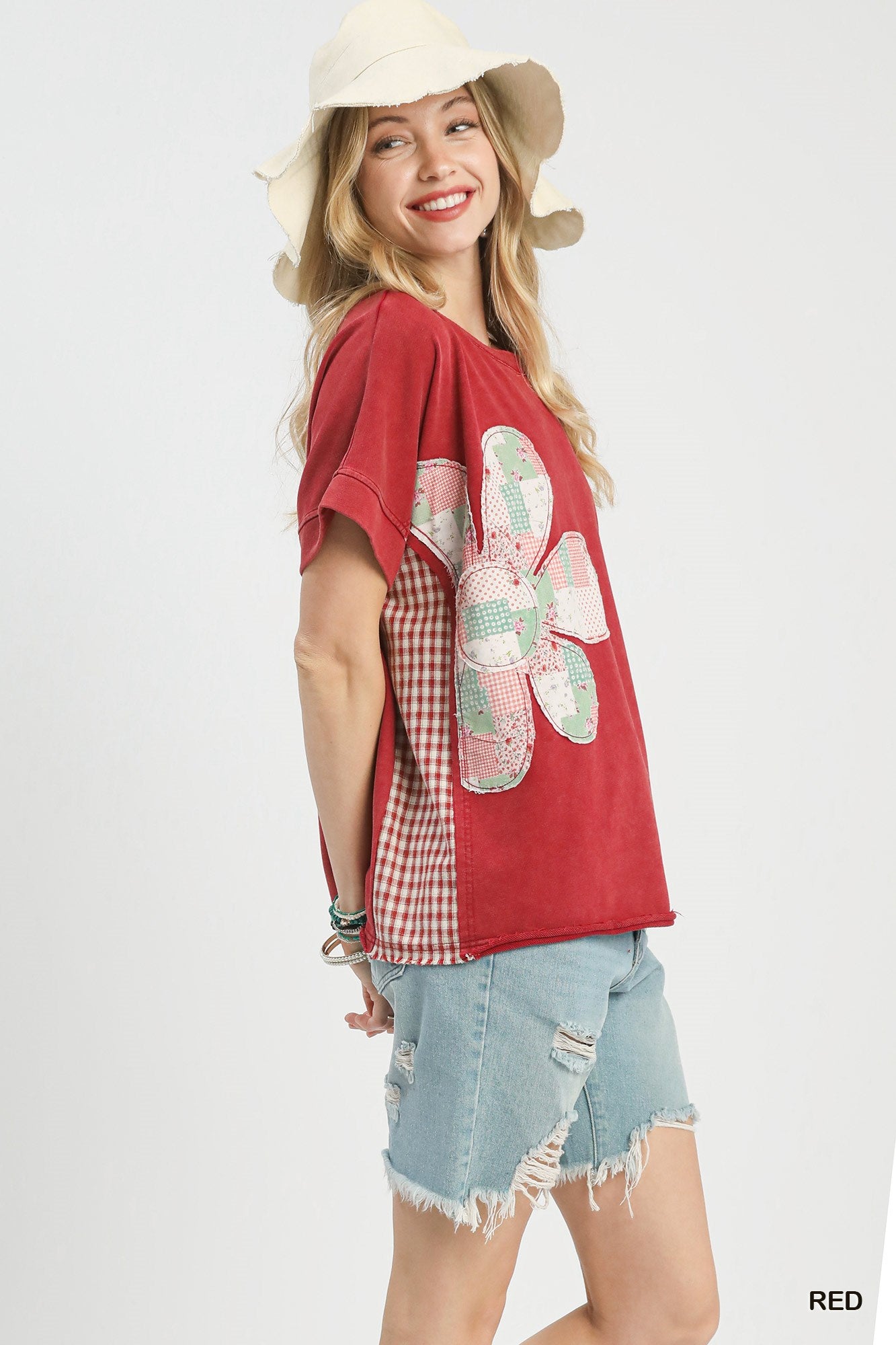 Red Patchwork Daisy Top (REG)