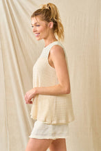 Textured Yoke Top (REG)