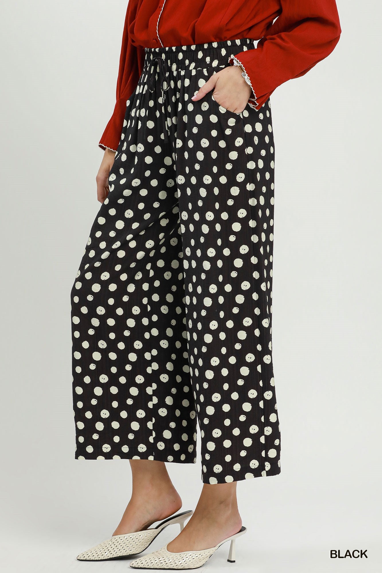 Drawstring Polka Dot Pants in Black (REG)