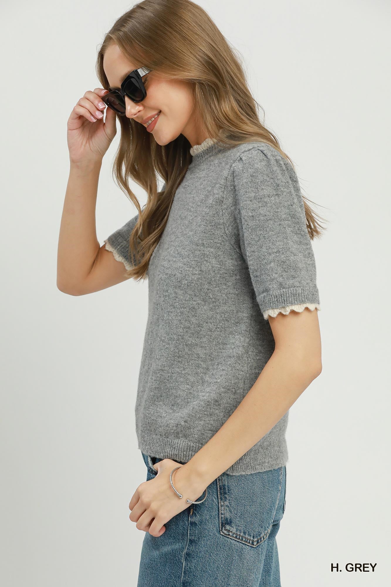 Scallop Trim Puff Sleeve Sweater in Grey (REG)