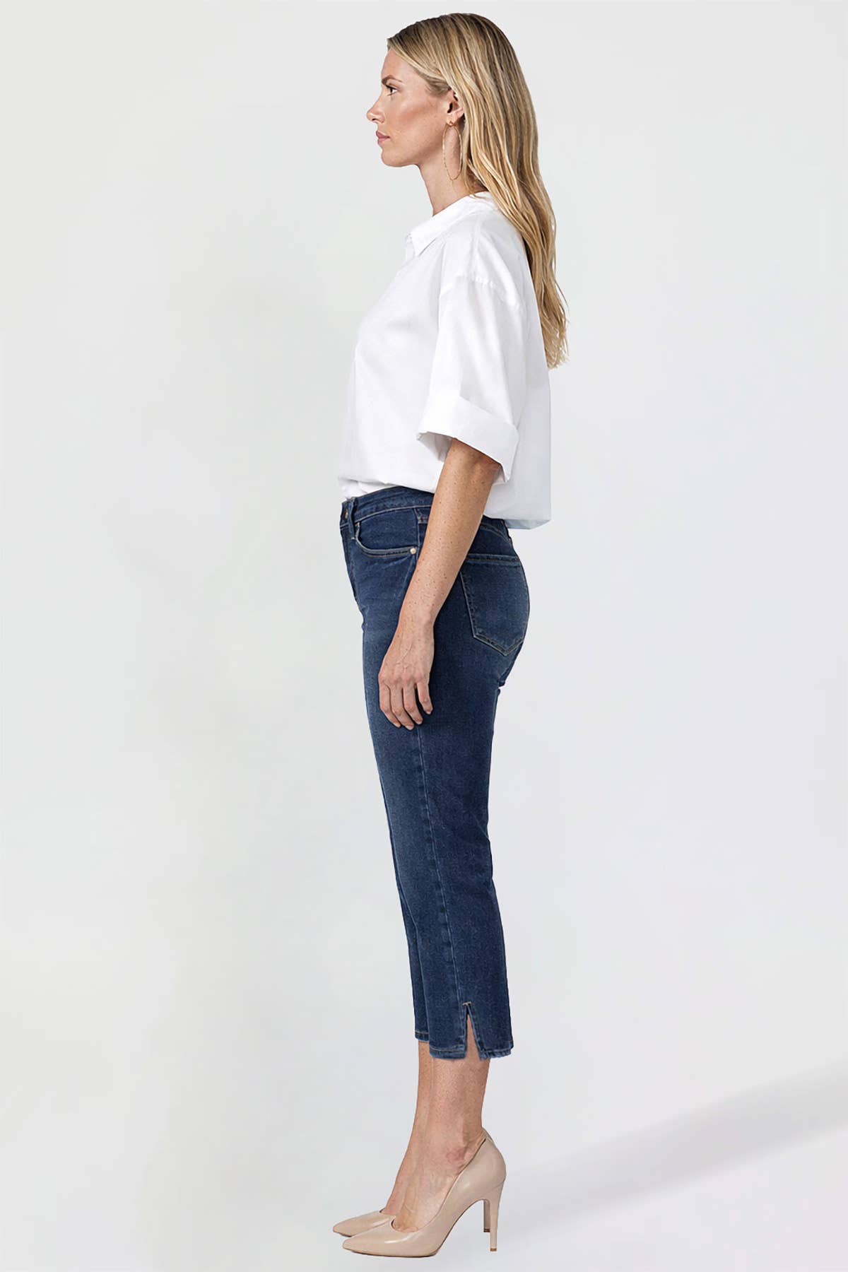 YMI Missy Side Slit Capris (REG)