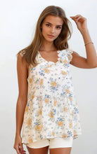 Floral Ruffle Top (REG)