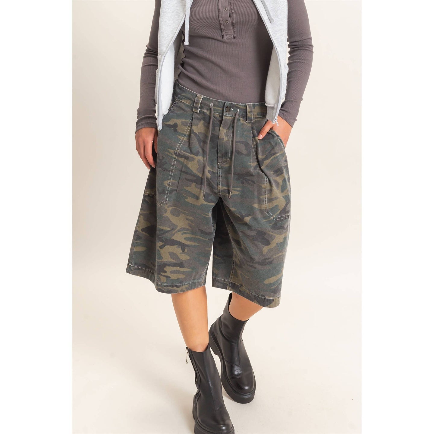 Green Camo Drawstring Shorts (REG)