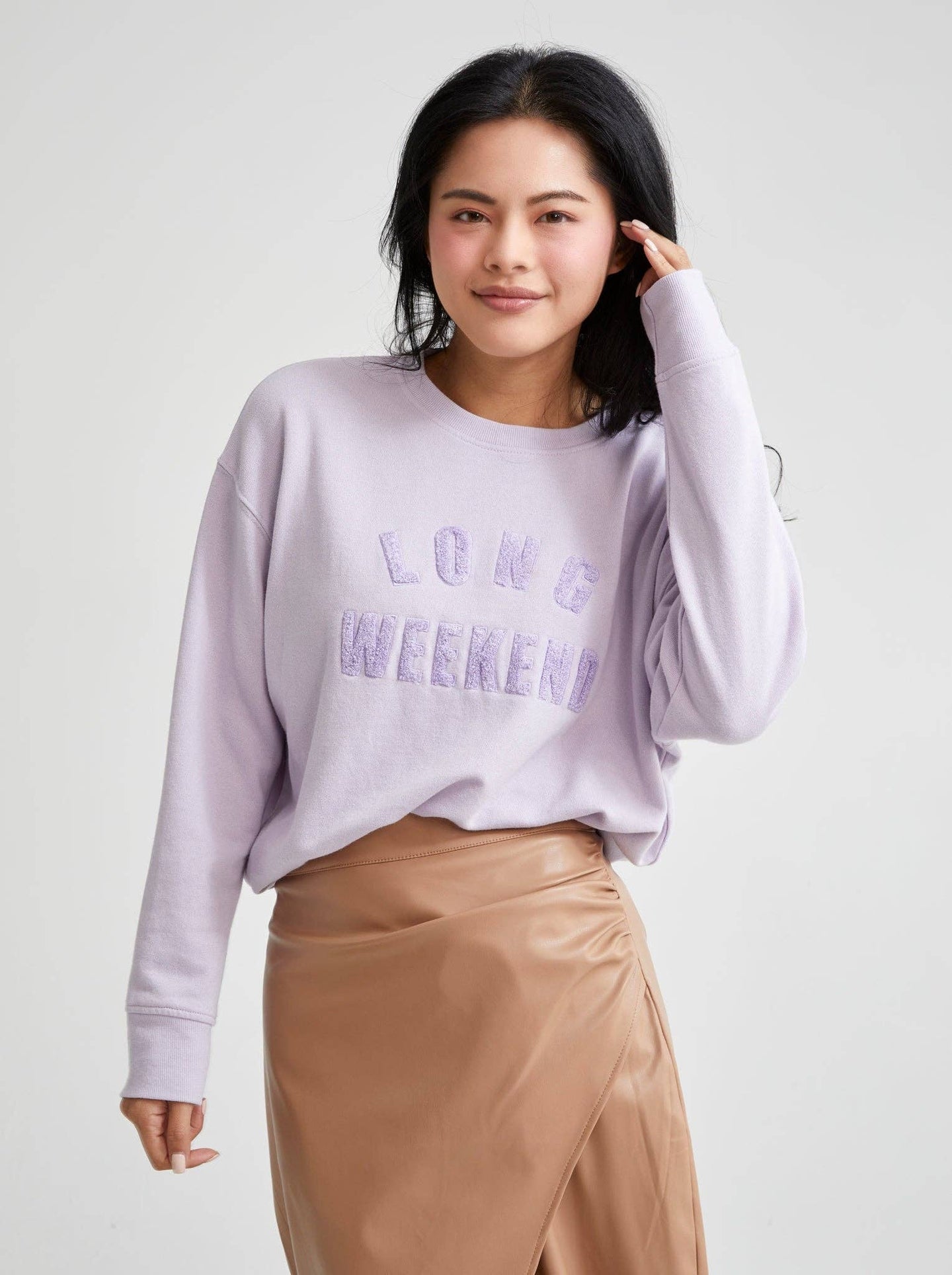 Long Weekend Sweatshirt in Lilac (REG)