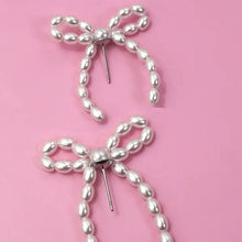 Pearl Bead Bow Earrings