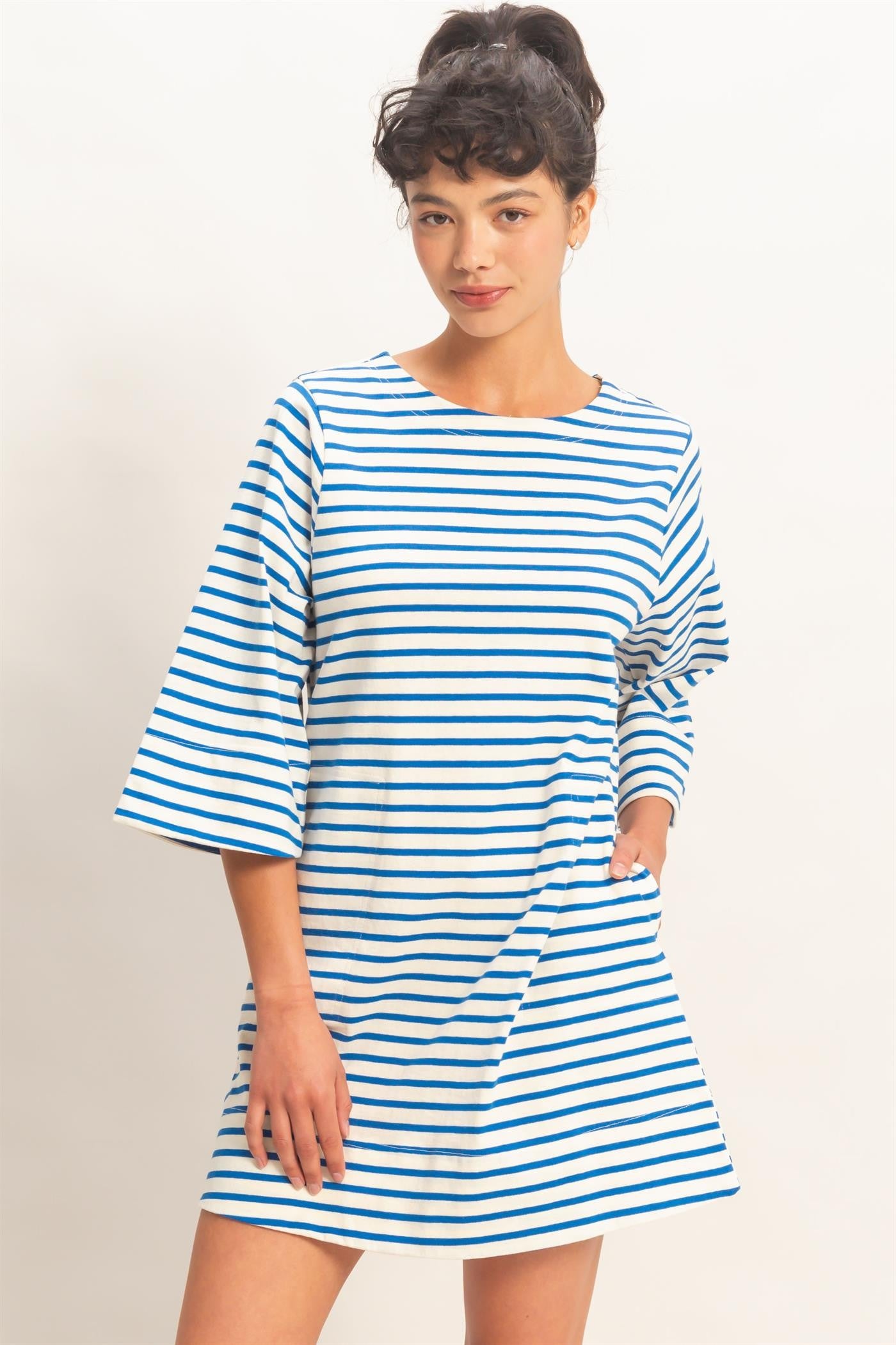 Striped Half-Sleeve Mini Dress in Blue (REG)