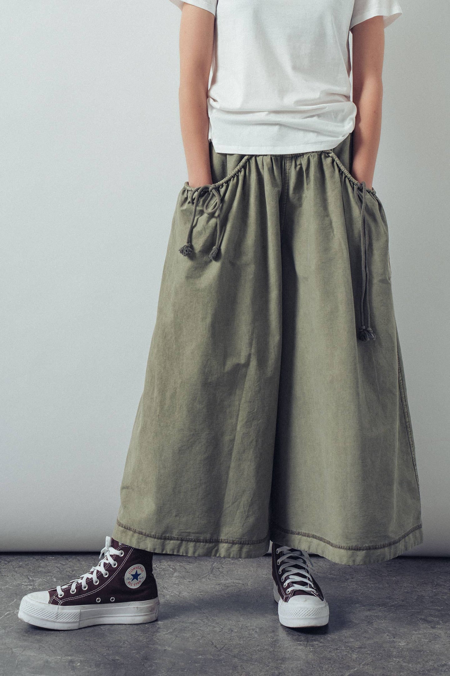 Drawstring Pocket Culotte Pants in Olive (REG)