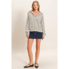 Striped Collar Sweatshirt in Cream (REG)