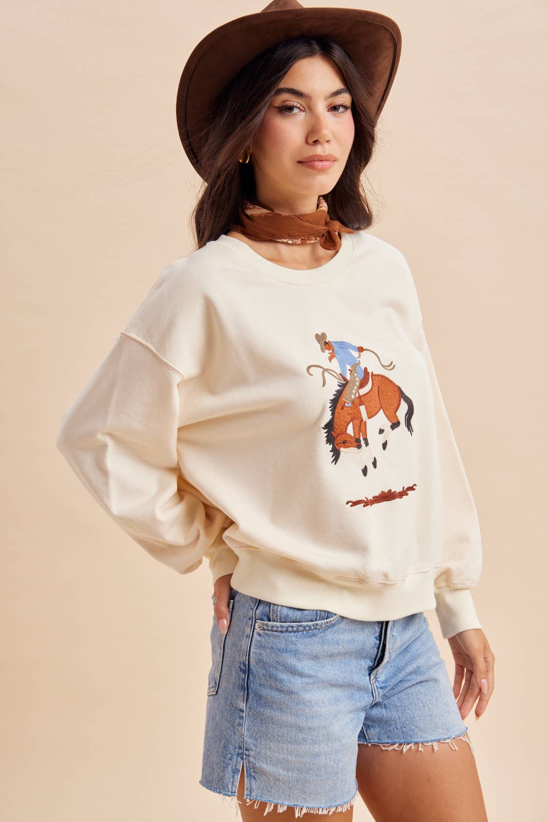 Yeehaw Western Horse Sweatshirt in Ivory (REG)