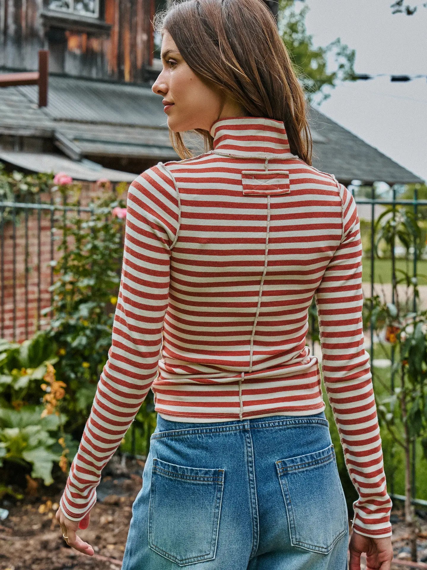 Contrast Striped Turtleneck Top in Ivory/Rust (REG)