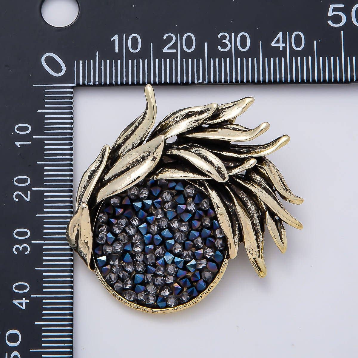 Blue Multi Vintage Round Brooch