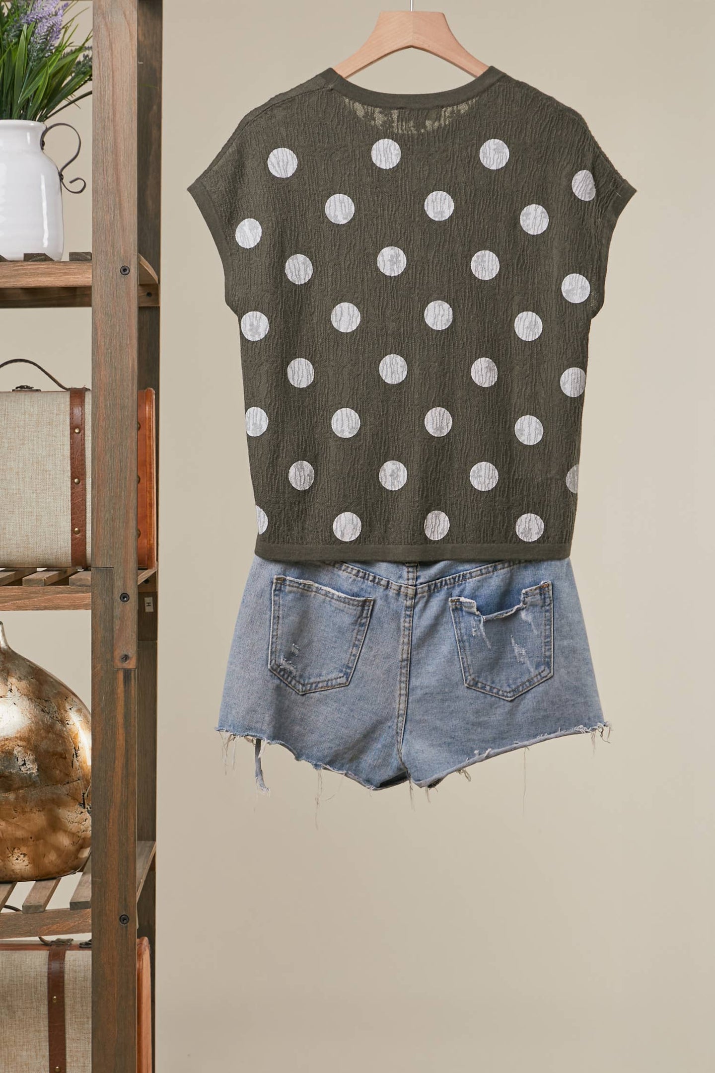 Textured Polka Dot Top in Olive (REG)