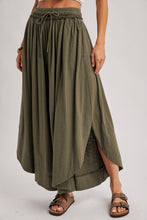 Side Slit Wide Leg Pants in Olive (REG)