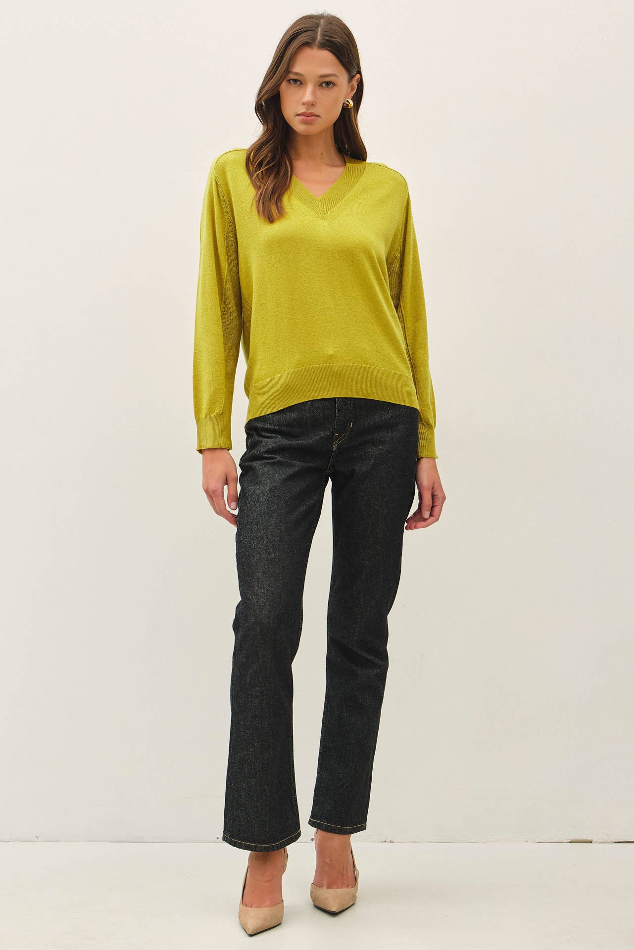 Astrid V-Neck Sweater in Mustard (REG)