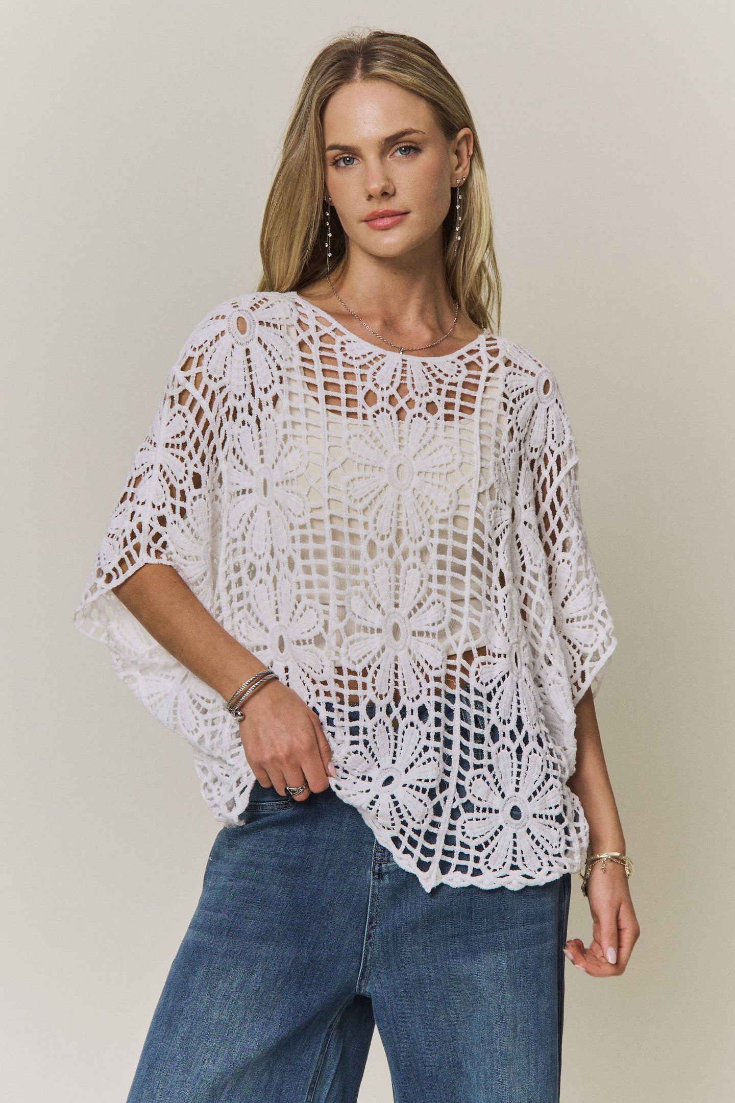 White Daisy Crochet Top (REG)