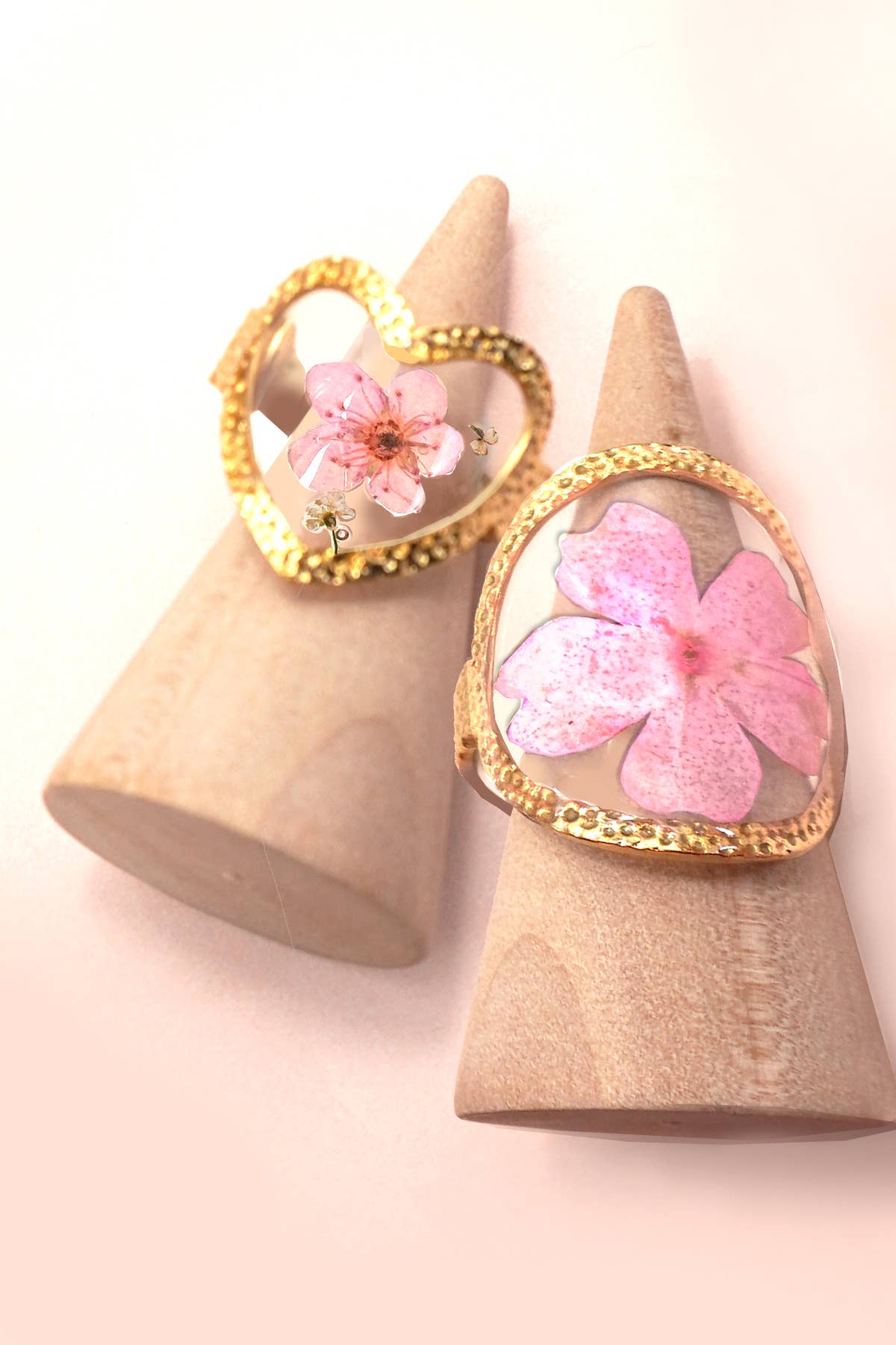 18K Floral Rings
