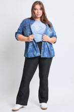 Washed Chambray Denim Top (PLUS)