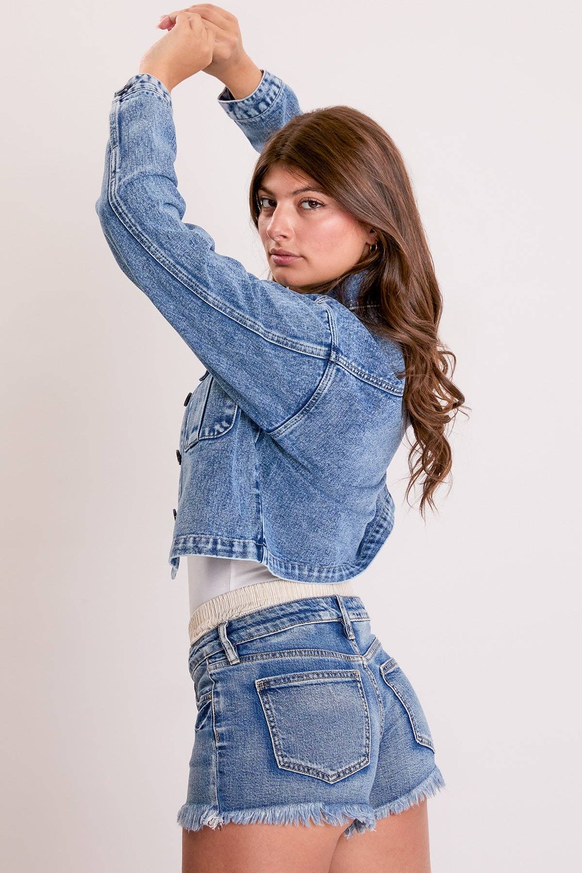 Cropped Trucker Denim Jacket (REG)