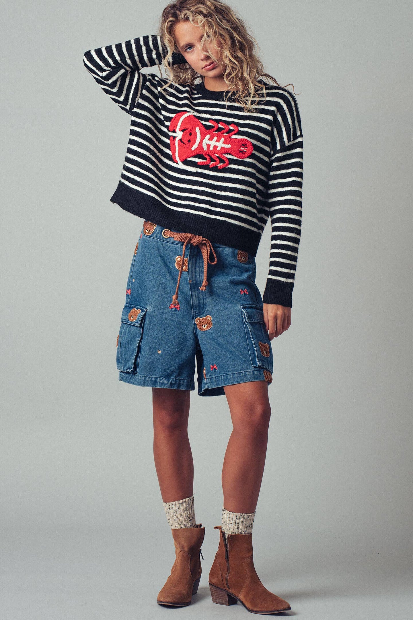 Embroidered Lobster Sweater in Ivory/Black (REG)