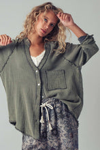 Crinkled Gauze Button Top (REG)