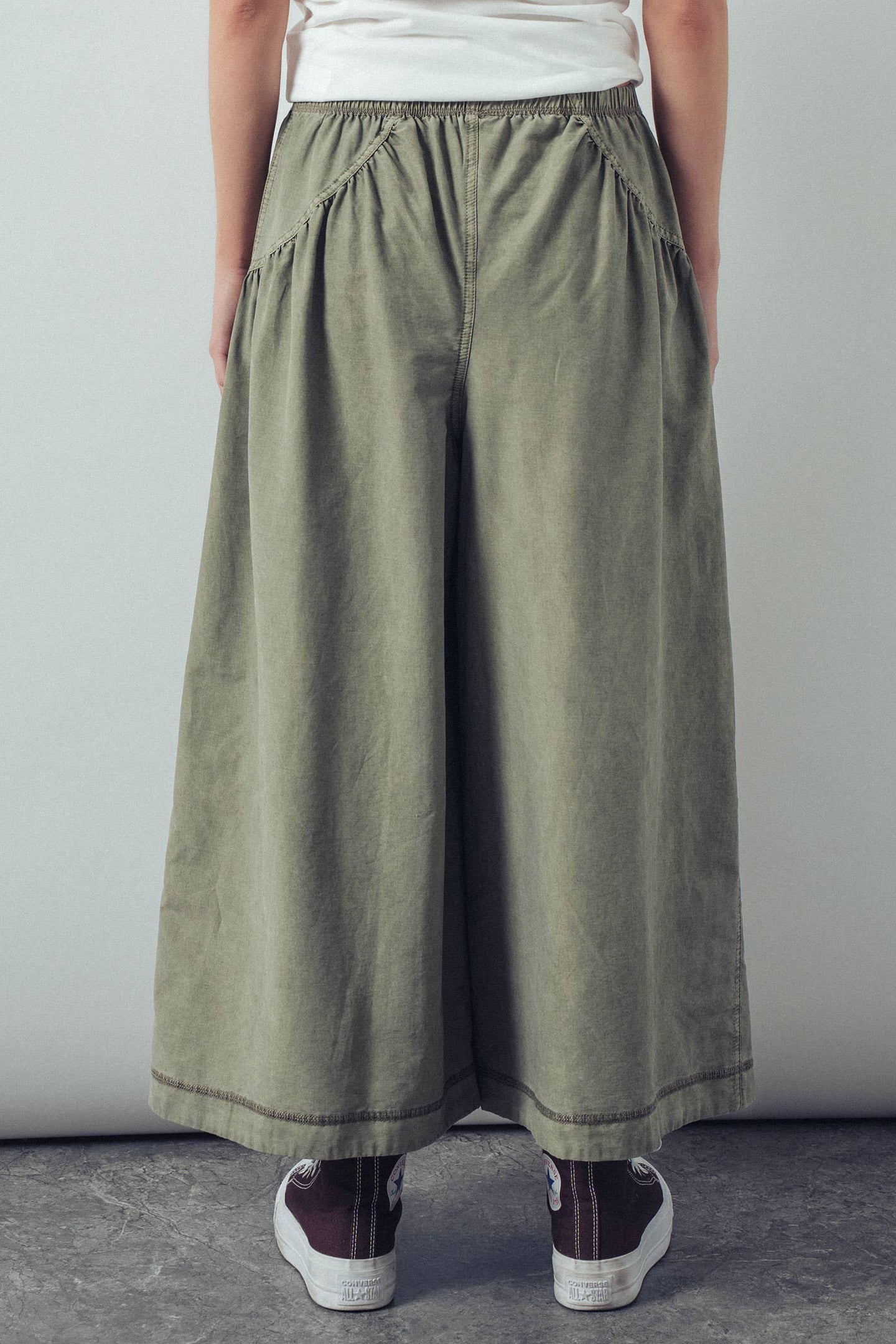 Drawstring Pocket Culotte Pants in Olive (REG)