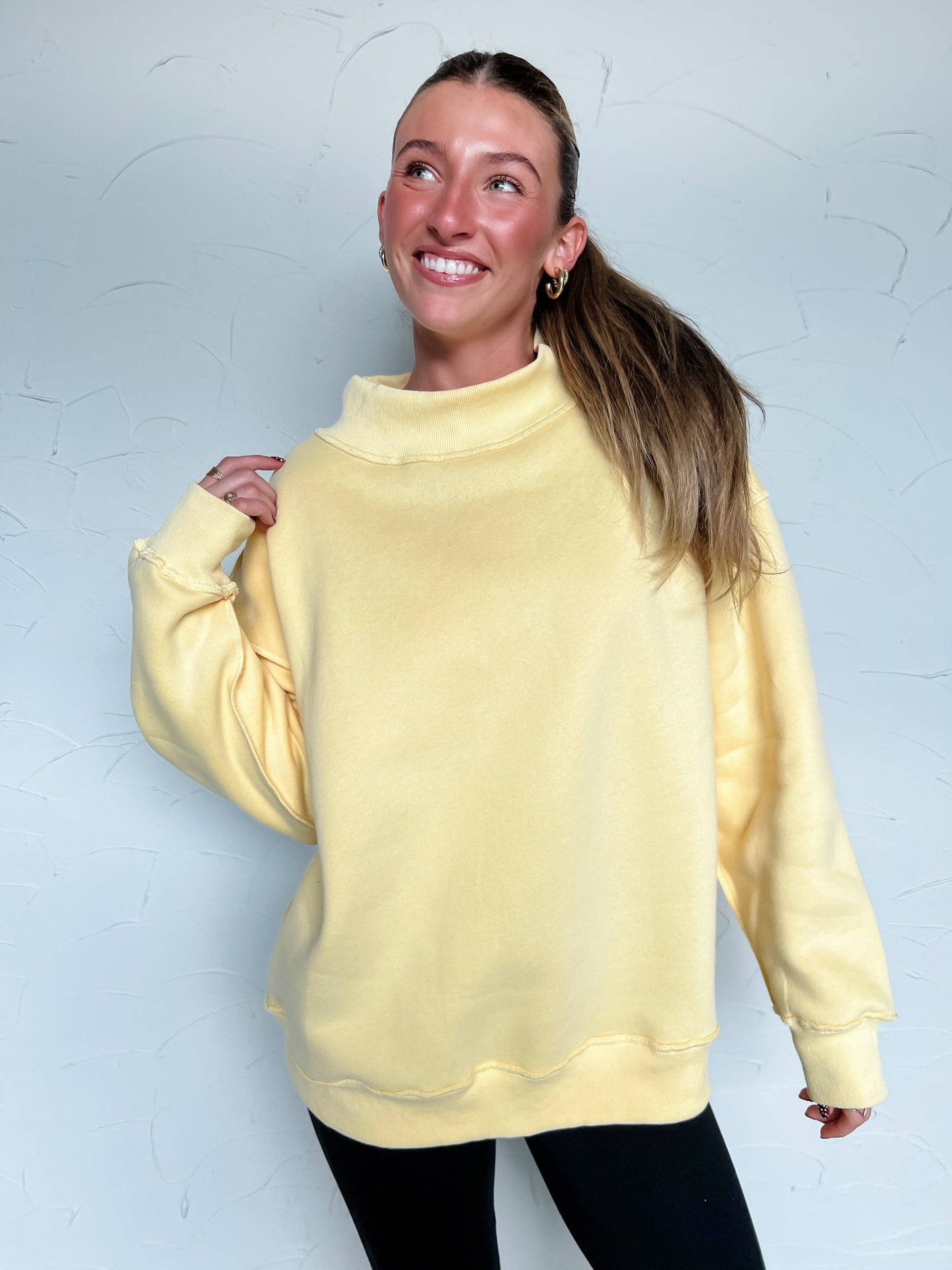 Blank Mock Neck Sweatshirt in Yellow (REG)