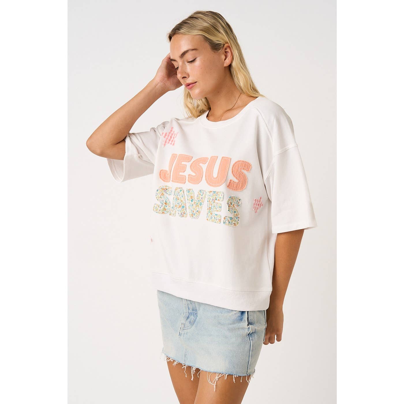 Jesus Saves Patchwork Tee in White (REG)
