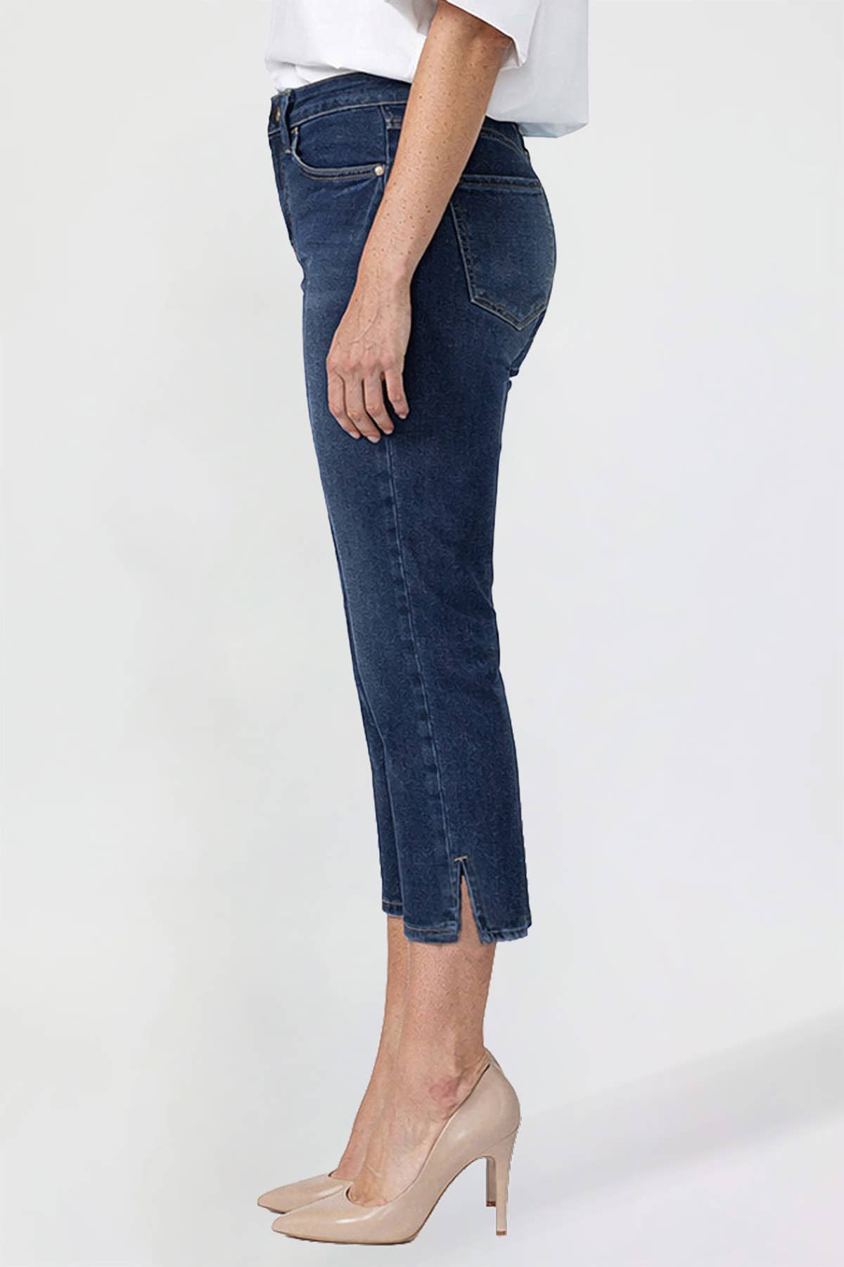 YMI Missy Side Slit Capris (REG)