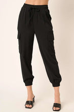 Rayon Twill Cargo Pants in Black (REG)
