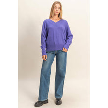 Relaxed V-Neck Sweater in Iris Purple (REG)