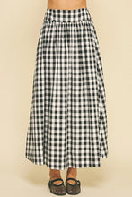 Gingham Plaid Maxi Skirt in Black (REG)