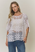 White Daisy Crochet Top (REG)