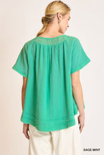 Daisy Embroidered Top in Sage Mint (REG)