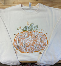 Lace Pumpkin Sweatshirt (REG/PLUS)