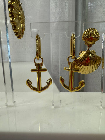 18k Anchor Earrings