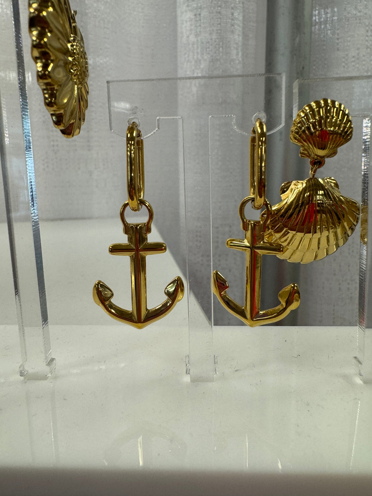 18k Anchor Earrings